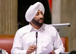 विधायक कुलवंत सिंह ने विधानसभा में सेक्टर-69 और गांव सनेटा की डिस्पेंसरियों में आवश्यक स्टाफ तैनात करने का मुद्दा उठाया